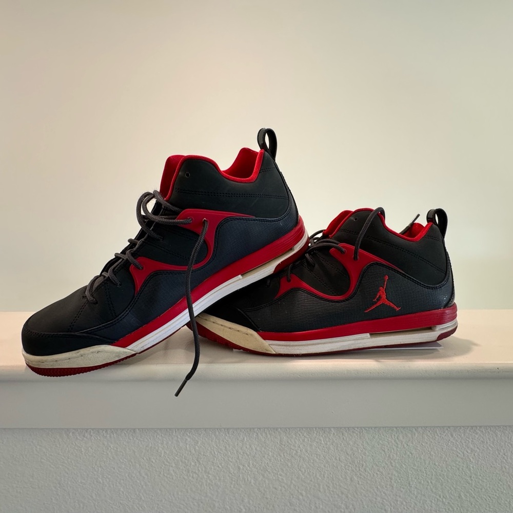 Men’s Nike shoes